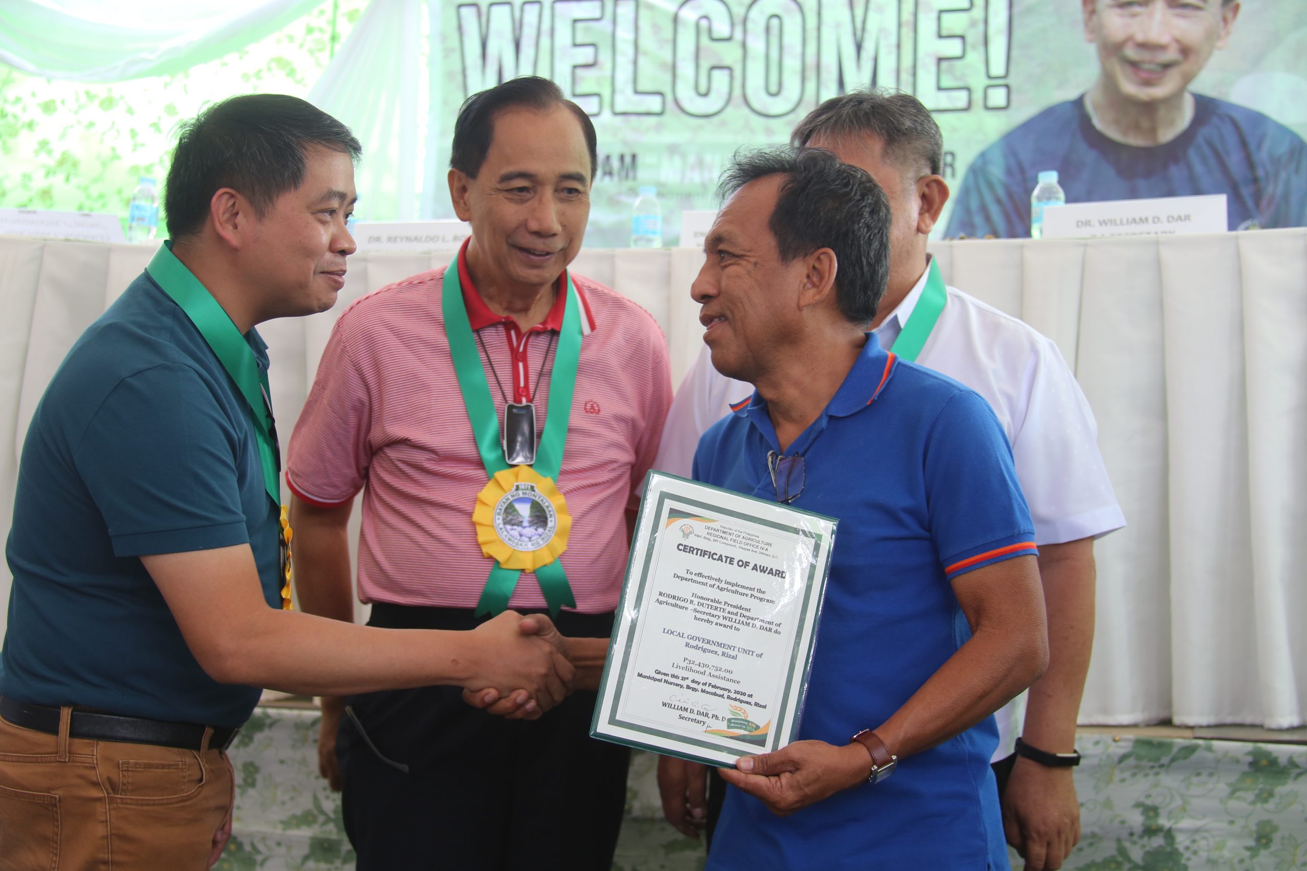 Awarding and Distribution of Livelihood Assistance in Rodriguez, Rizal ...